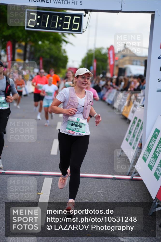20.09.2026 - PSD Bank Halbmarathon LAZAROV Photography http://msf.ph/oto/10531248 20.09.2026 12:11:34 Ziel 1267, 1579, 2357, 2368, 2475, 3145, 3172, 3261, 3853, 3854, 4452 meine-sportfotos.de