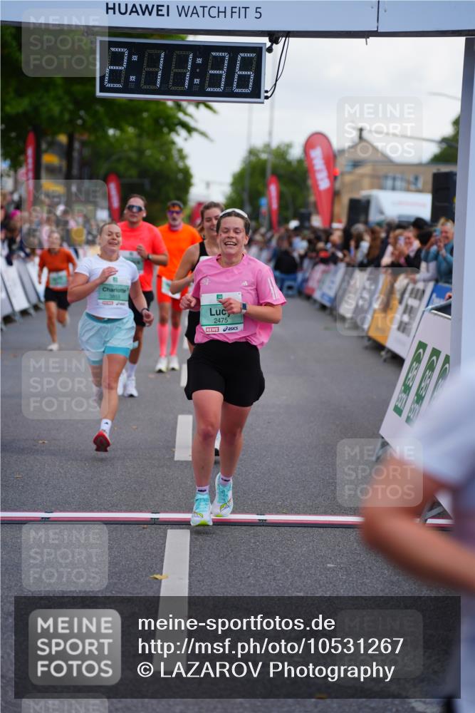 20.09.2026 - PSD Bank Halbmarathon LAZAROV Photography http://msf.ph/oto/10531267 20.09.2026 12:11:36 Ziel 1267, 1579, 2243, 2368, 2475, 3172, 3261, 3853, 3854, 4129, 4452 meine-sportfotos.de