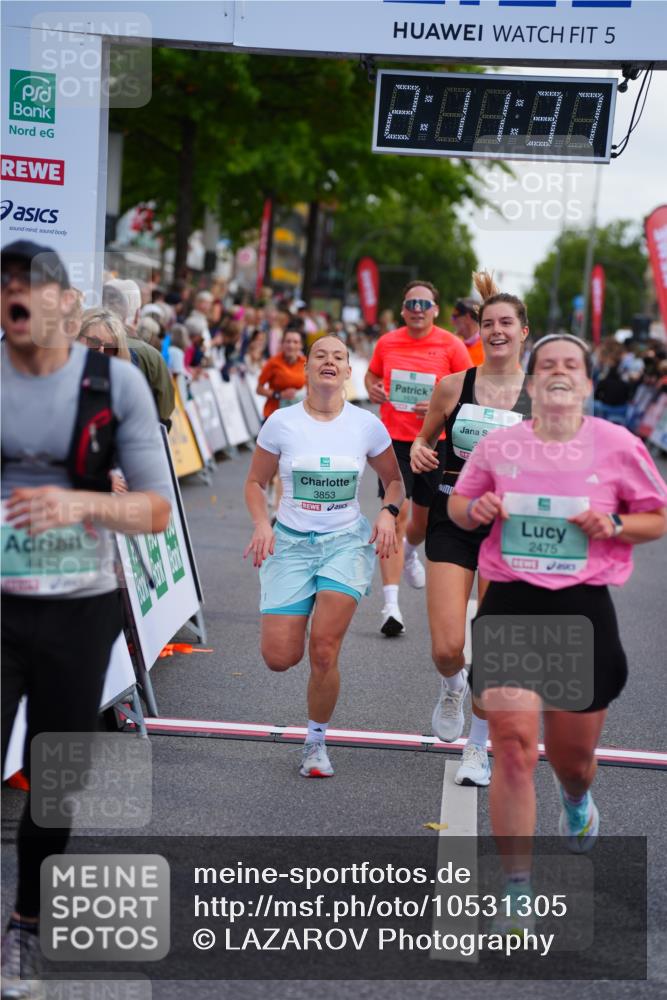 20.09.2026 - PSD Bank Halbmarathon LAZAROV Photography http://msf.ph/oto/10531305 20.09.2026 12:11:37 Ziel 1579, 2243, 2368, 2475, 3172, 3261, 3853, 3854, 4129, 4452 meine-sportfotos.de