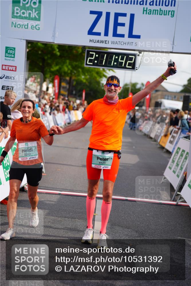 20.09.2026 - PSD Bank Halbmarathon LAZAROV Photography http://msf.ph/oto/10531392 20.09.2026 12:11:41 Ziel 1579, 2081, 2243, 2475, 3094, 3172, 3853, 3854, 4129, 4452 meine-sportfotos.de