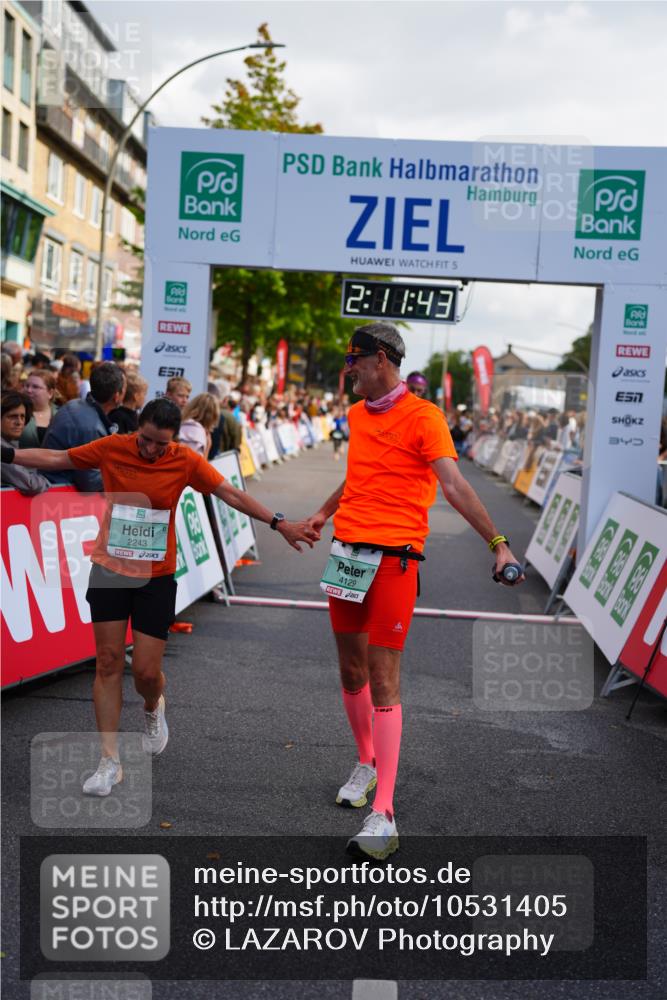 20.09.2026 - PSD Bank Halbmarathon LAZAROV Photography http://msf.ph/oto/10531405 20.09.2026 12:11:42 Ziel 1579, 2081, 2243, 2475, 3094, 3853, 3854, 4129, 4452 meine-sportfotos.de