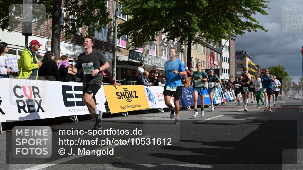 20.09.2026 - PSD Bank Halbmarathon J. Mangold http://msf.ph/oto/10531612 20.09.2026 12:16:52 Ziel 1562, 1759, 1988, 2006, 2117, 2248, 2325, 3000, 3231, 4059, 4211, 4419, 4477 meine-sportfotos.de