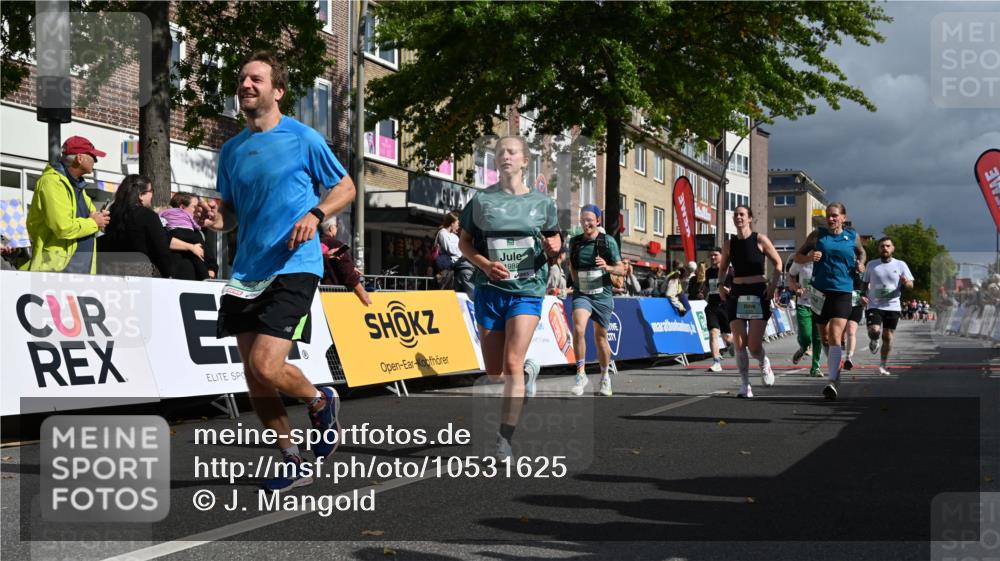 20.09.2026 - PSD Bank Halbmarathon J. Mangold http://msf.ph/oto/10531625 20.09.2026 12:16:53 Ziel 1562, 1759, 1988, 2006, 2117, 2248, 2325, 3000, 3231, 4059, 4211, 4419, 4477 meine-sportfotos.de
