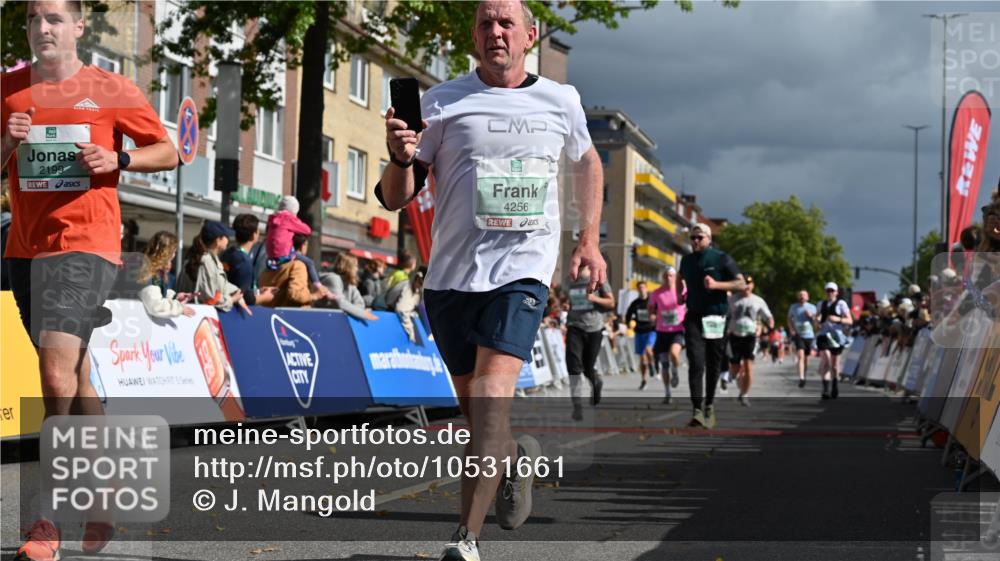 20.09.2026 - PSD Bank Halbmarathon J. Mangold http://msf.ph/oto/10531661 20.09.2026 12:17:15 Ziel 1475, 1603, 2062, 2199, 2236, 2391, 2795, 2901, 3013, 3233, 3684, 4088, 4256 meine-sportfotos.de