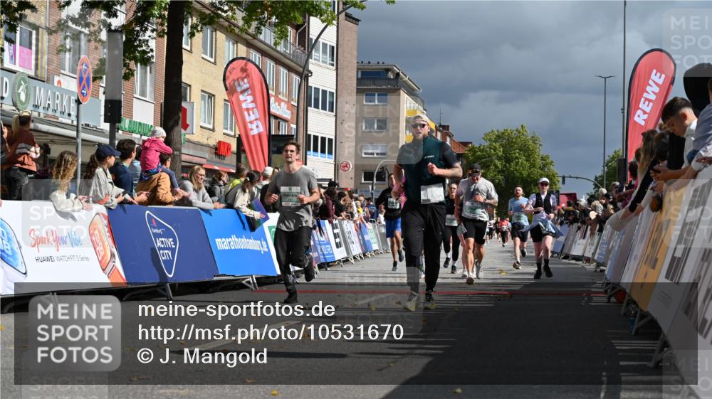 20.09.2026 - PSD Bank Halbmarathon J. Mangold http://msf.ph/oto/10531670 20.09.2026 12:17:16 Ziel 1475, 1603, 2062, 2199, 2236, 2284, 2391, 2795, 2901, 3013, 3233, 3684, 4088, 4256 meine-sportfotos.de