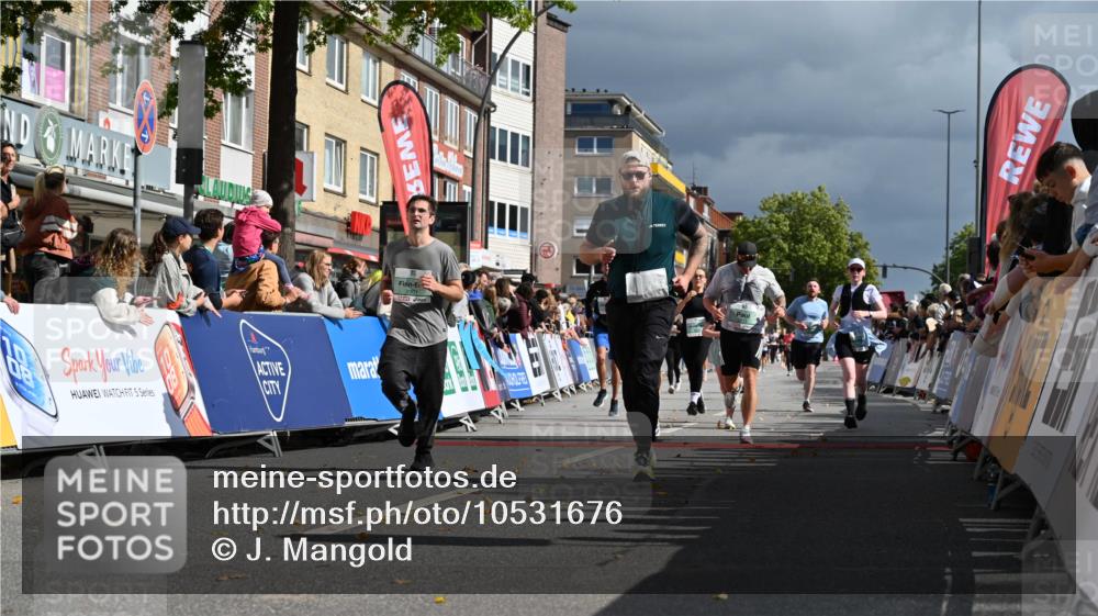 20.09.2026 - PSD Bank Halbmarathon J. Mangold http://msf.ph/oto/10531676 20.09.2026 12:17:17 Ziel 1603, 2062, 2199, 2236, 2284, 2391, 2795, 2901, 3013, 3233, 3684, 4088, 4256, 4771 meine-sportfotos.de
