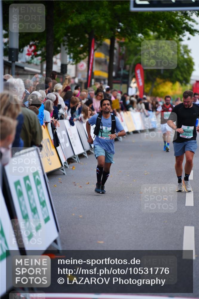 20.09.2026 - PSD Bank Halbmarathon LAZAROV Photography http://msf.ph/oto/10531776 20.09.2026 12:11:57 Ziel 1858, 3017, 3210, 4375 meine-sportfotos.de