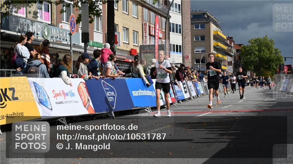 20.09.2026 - PSD Bank Halbmarathon J. Mangold http://msf.ph/oto/10531787 20.09.2026 12:17:38 Ziel 1256, 1352, 1613, 1731, 1868, 3086, 3162, 3347, 3703, 3794, 3905 meine-sportfotos.de