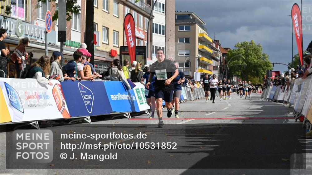 20.09.2026 - PSD Bank Halbmarathon J. Mangold http://msf.ph/oto/10531852 20.09.2026 12:17:43 Ziel 1352, 1613, 1868, 3794, 3905 meine-sportfotos.de