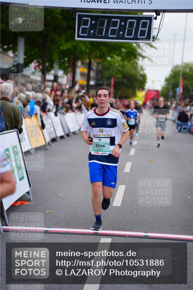 20.09.2026 - PSD Bank Halbmarathon LAZAROV Photography http://msf.ph/oto/10531886 20.09.2026 12:12:08 Ziel 1274, 1675, 3017, 4375 meine-sportfotos.de