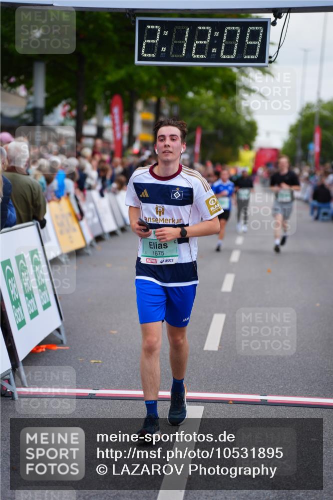 20.09.2026 - PSD Bank Halbmarathon LAZAROV Photography http://msf.ph/oto/10531895 20.09.2026 12:12:08 Ziel 1274, 1675, 3017, 4375 meine-sportfotos.de