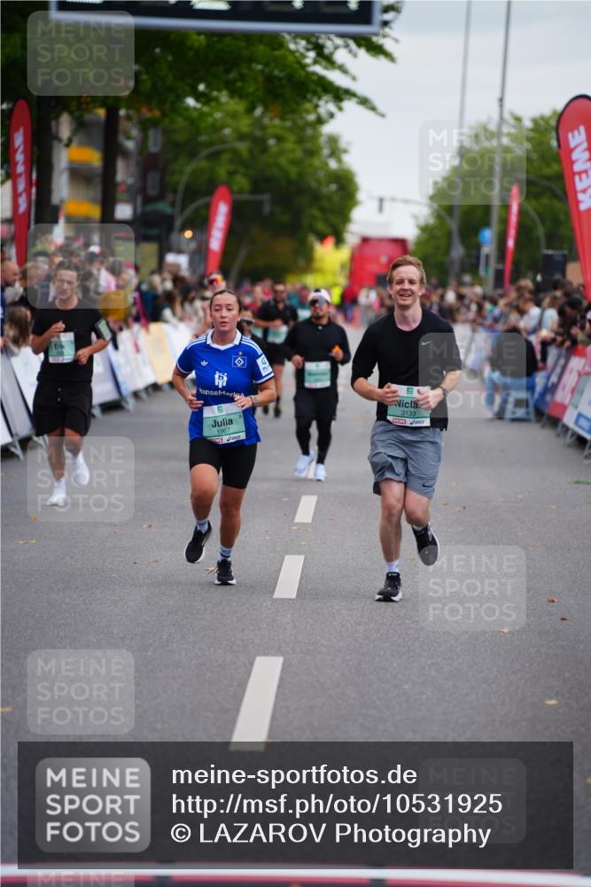 20.09.2026 - PSD Bank Halbmarathon LAZAROV Photography http://msf.ph/oto/10531925 20.09.2026 12:12:11 Ziel 1274, 1675, 1967, 3098, 3133 meine-sportfotos.de