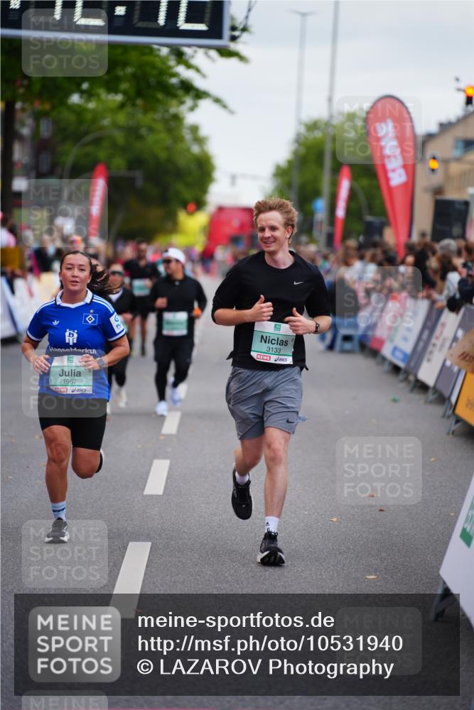 20.09.2026 - PSD Bank Halbmarathon LAZAROV Photography http://msf.ph/oto/10531940 20.09.2026 12:12:12 Ziel 1274, 1675, 1967, 3098, 3133, 3224 meine-sportfotos.de