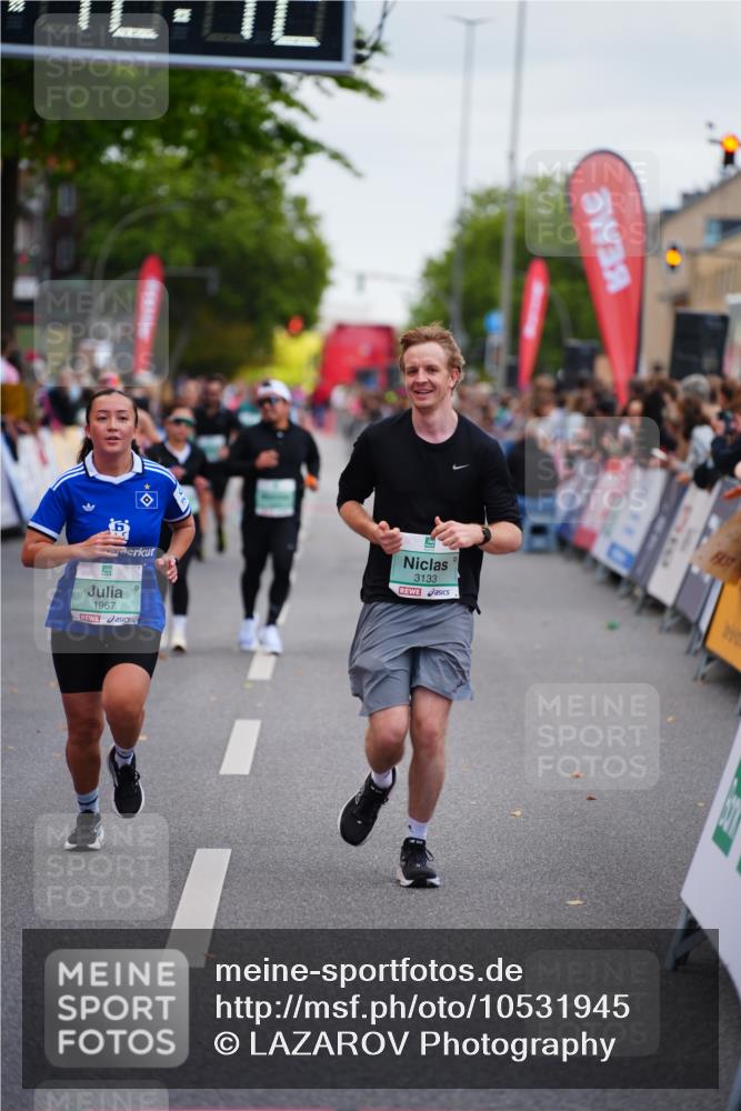 20.09.2026 - PSD Bank Halbmarathon LAZAROV Photography http://msf.ph/oto/10531945 20.09.2026 12:12:12 Ziel 1274, 1675, 1967, 3098, 3133, 3224 meine-sportfotos.de