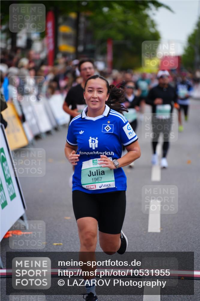 20.09.2026 - PSD Bank Halbmarathon LAZAROV Photography http://msf.ph/oto/10531955 20.09.2026 12:12:14 Ziel 1419, 1420, 1675, 1967, 3098, 3133, 3224 meine-sportfotos.de