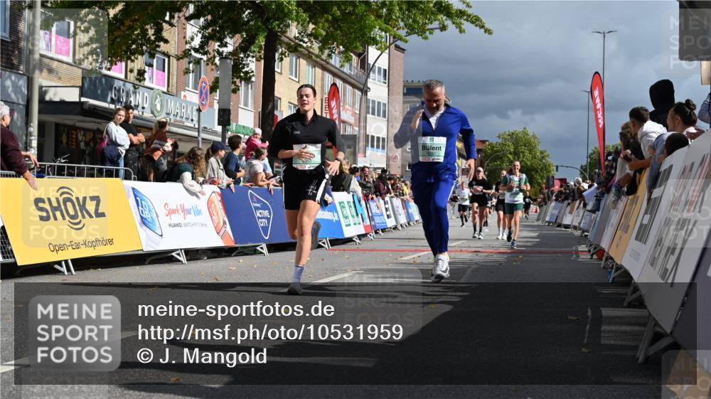 20.09.2026 - PSD Bank Halbmarathon J. Mangold http://msf.ph/oto/10531959 20.09.2026 12:17:57 Ziel 2435, 2653, 3258, 3331, 3361, 3463, 4082, 4171, 4300, 4582 meine-sportfotos.de
