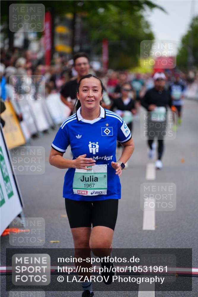 20.09.2026 - PSD Bank Halbmarathon LAZAROV Photography http://msf.ph/oto/10531961 20.09.2026 12:12:14 Ziel 1419, 1420, 1675, 1967, 3098, 3133, 3224 meine-sportfotos.de