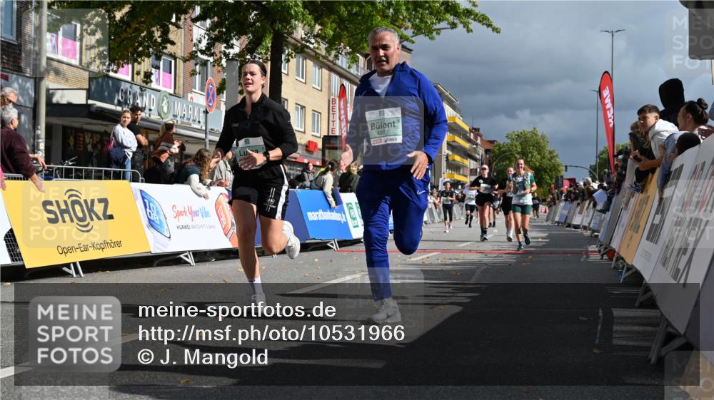20.09.2026 - PSD Bank Halbmarathon J. Mangold http://msf.ph/oto/10531966 20.09.2026 12:17:57 Ziel 2435, 2653, 3258, 3331, 3361, 3463, 4082, 4171, 4300, 4582 meine-sportfotos.de