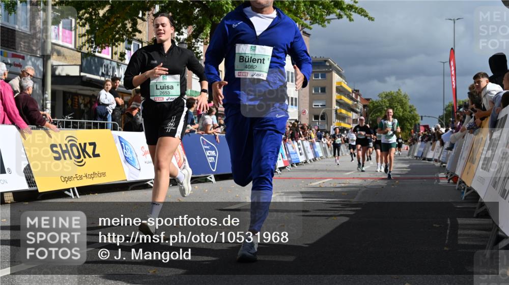 20.09.2026 - PSD Bank Halbmarathon J. Mangold http://msf.ph/oto/10531968 20.09.2026 12:17:58 Ziel 2435, 2653, 3258, 3331, 3361, 3463, 4082, 4171, 4300, 4582, 4630 meine-sportfotos.de