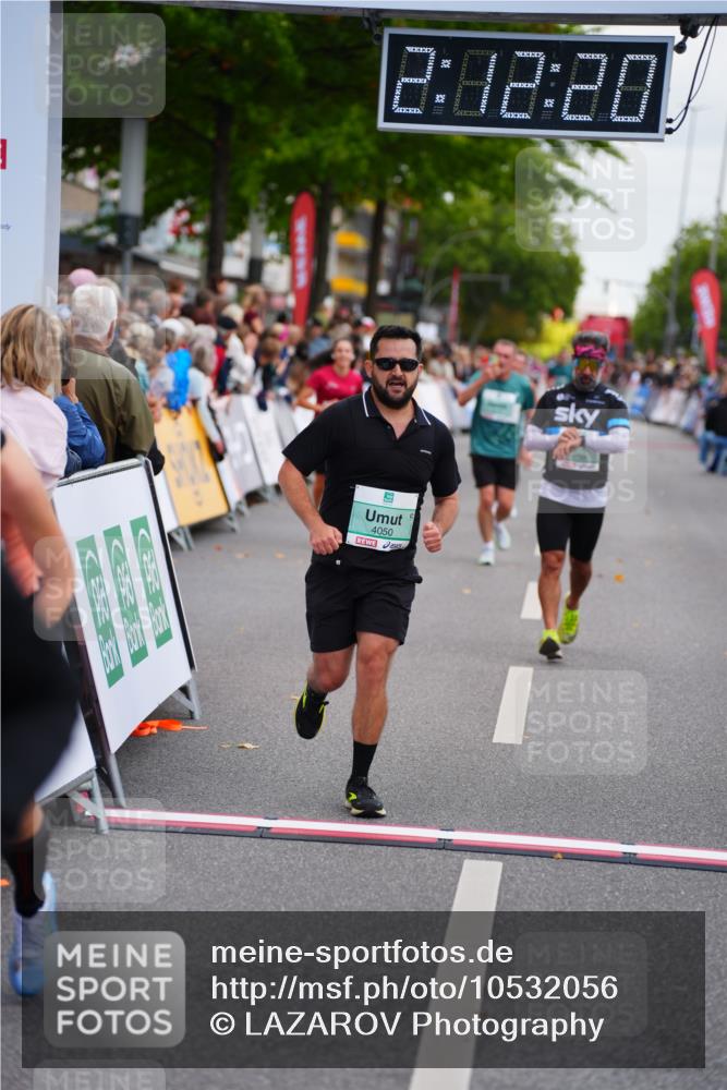 20.09.2026 - PSD Bank Halbmarathon LAZAROV Photography http://msf.ph/oto/10532056 20.09.2026 12:12:20 Ziel 1419, 1420, 1967, 3098, 3133, 3224, 4050, 4798 meine-sportfotos.de