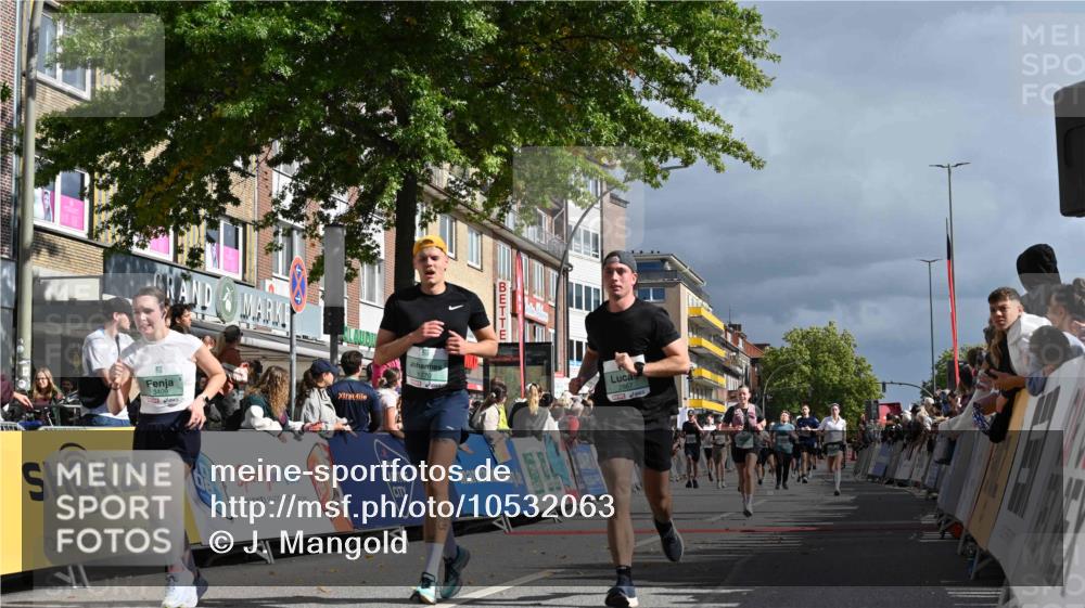 20.09.2026 - PSD Bank Halbmarathon J. Mangold http://msf.ph/oto/10532063 20.09.2026 12:18:25 Ziel 1011, 1270, 1424, 1425, 2121, 2137, 2413, 2867, 3084, 3409, 3540, 3875, 4159 meine-sportfotos.de