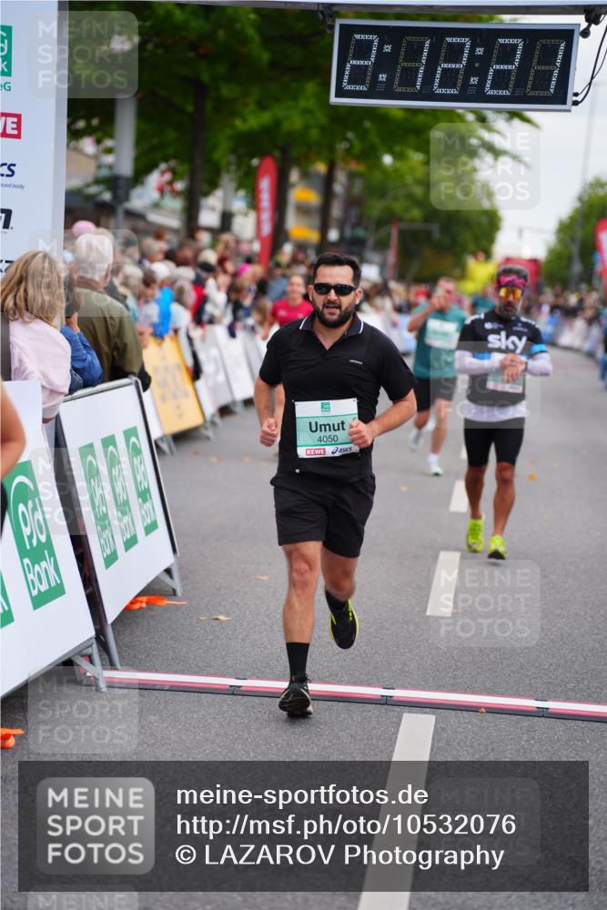 20.09.2026 - PSD Bank Halbmarathon LAZAROV Photography http://msf.ph/oto/10532076 20.09.2026 12:12:20 Ziel 1419, 1420, 1967, 3098, 3133, 3224, 4050, 4798 meine-sportfotos.de