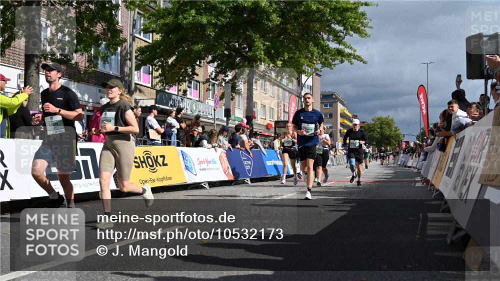 20.09.2026 - PSD Bank Halbmarathon J. Mangold http://msf.ph/oto/10532173 20.09.2026 12:18:34 Ziel 1223, 1424, 1425, 1694, 1998, 2121, 2137, 2912, 2936, 3082, 3084, 3252, 3540, 3597, 3616, 3736 meine-sportfotos.de