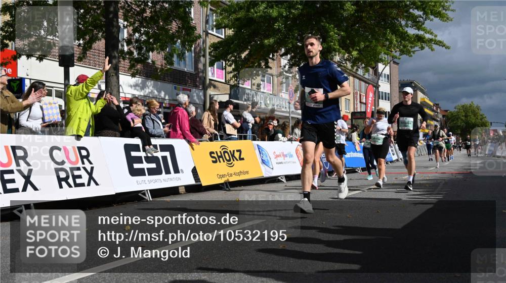20.09.2026 - PSD Bank Halbmarathon J. Mangold http://msf.ph/oto/10532195 20.09.2026 12:18:35 Ziel 1223, 1424, 1425, 1694, 1998, 2121, 2137, 2912, 2936, 3082, 3084, 3252, 3597, 3616, 3736 meine-sportfotos.de