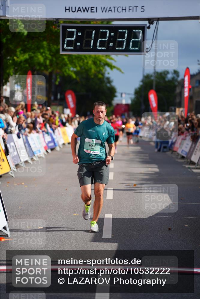 20.09.2026 - PSD Bank Halbmarathon LAZAROV Photography http://msf.ph/oto/10532222 20.09.2026 12:12:31 Ziel 1119, 3019, 3711, 4510 meine-sportfotos.de