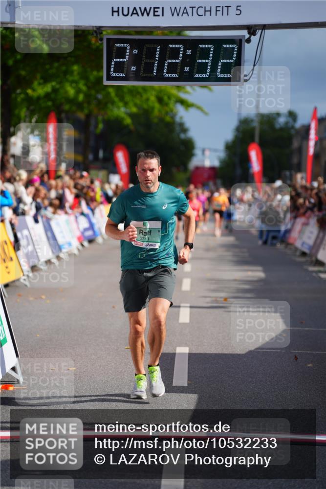 20.09.2026 - PSD Bank Halbmarathon LAZAROV Photography http://msf.ph/oto/10532233 20.09.2026 12:12:32 Ziel 1119, 3019, 3711, 4510 meine-sportfotos.de