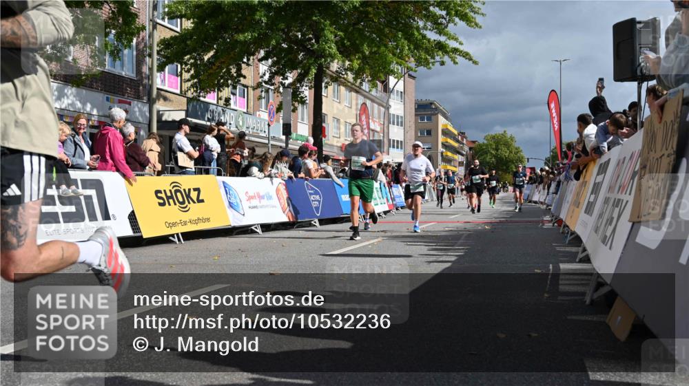 20.09.2026 - PSD Bank Halbmarathon J. Mangold http://msf.ph/oto/10532236 20.09.2026 12:18:41 Ziel 1223, 1489, 1694, 2772, 2812, 2912, 2936, 3082, 3252, 3384, 3597, 3616, 3637, 3736, 3763, 4693 meine-sportfotos.de