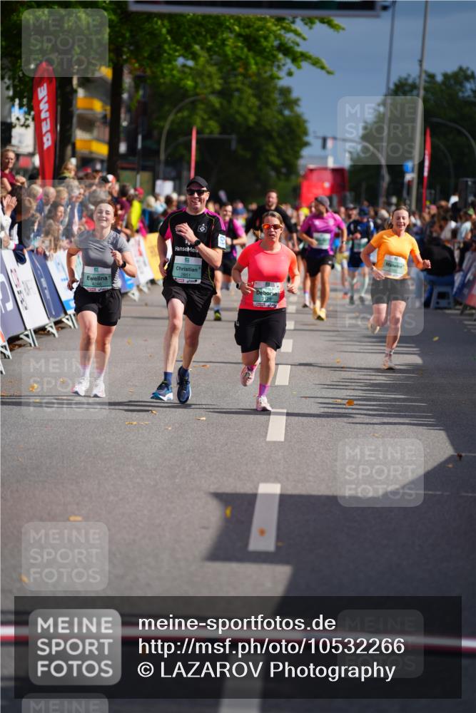 20.09.2026 - PSD Bank Halbmarathon LAZAROV Photography http://msf.ph/oto/10532266 20.09.2026 12:12:38 Ziel 2129, 2851, 3711, 4246 meine-sportfotos.de