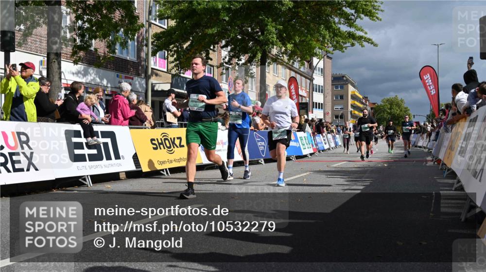 20.09.2026 - PSD Bank Halbmarathon J. Mangold http://msf.ph/oto/10532279 20.09.2026 12:18:42 Ziel 1223, 1489, 1694, 2772, 2812, 2912, 2936, 3082, 3252, 3384, 3616, 3637, 3763, 4693 meine-sportfotos.de