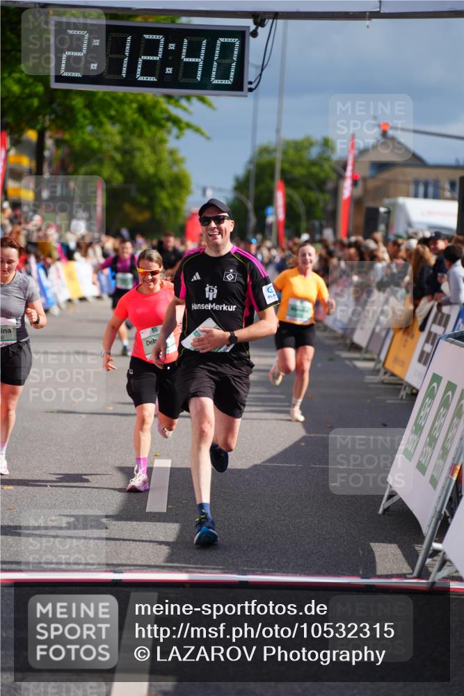 20.09.2026 - PSD Bank Halbmarathon LAZAROV Photography http://msf.ph/oto/10532315 20.09.2026 12:12:40 Ziel 2129, 2260, 2851, 3711, 4246 meine-sportfotos.de