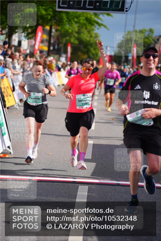 20.09.2026 - PSD Bank Halbmarathon LAZAROV Photography http://msf.ph/oto/10532348 20.09.2026 12:12:41 Ziel 2129, 2260, 2764, 2804, 2851, 4246 meine-sportfotos.de