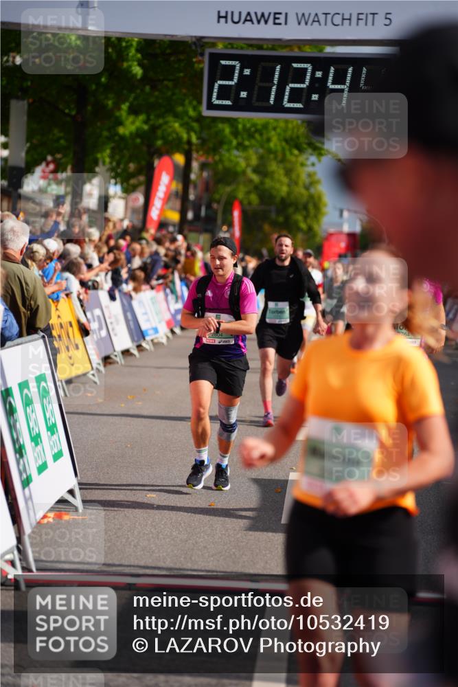 20.09.2026 - PSD Bank Halbmarathon LAZAROV Photography http://msf.ph/oto/10532419 20.09.2026 12:12:44 Ziel 1170, 1171, 2129, 2260, 2764, 2804, 2851, 4246 meine-sportfotos.de