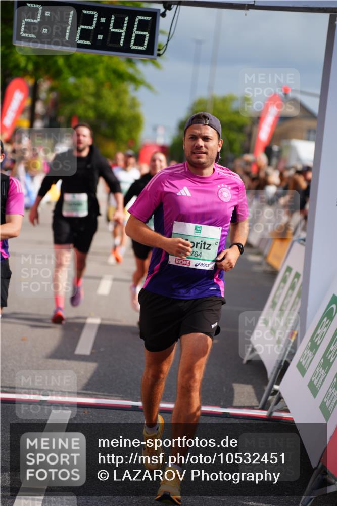 20.09.2026 - PSD Bank Halbmarathon LAZAROV Photography http://msf.ph/oto/10532451 20.09.2026 12:12:45 Ziel 1170, 1171, 2129, 2260, 2764, 2804, 2851, 4246 meine-sportfotos.de