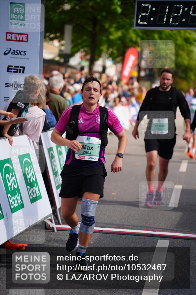 20.09.2026 - PSD Bank Halbmarathon LAZAROV Photography http://msf.ph/oto/10532467 20.09.2026 12:12:46 Ziel 1170, 1171, 2129, 2260, 2428, 2764, 2804, 2851, 4246 meine-sportfotos.de