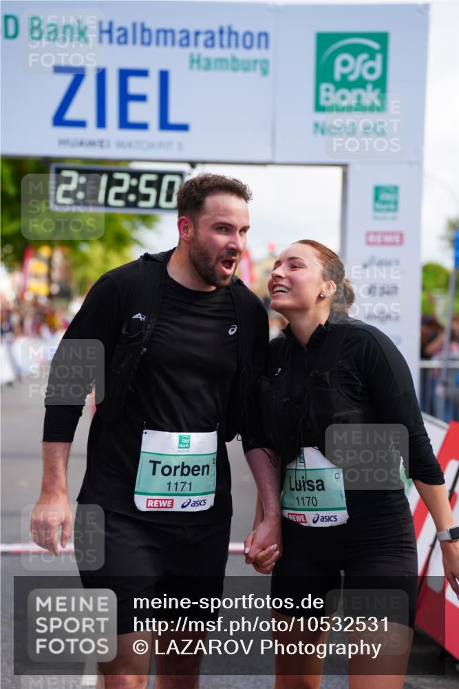 20.09.2026 - PSD Bank Halbmarathon LAZAROV Photography http://msf.ph/oto/10532531 20.09.2026 12:12:49 Ziel 1170, 1171, 2129, 2260, 2428, 2764, 2804, 3443, 4246, 4384 meine-sportfotos.de