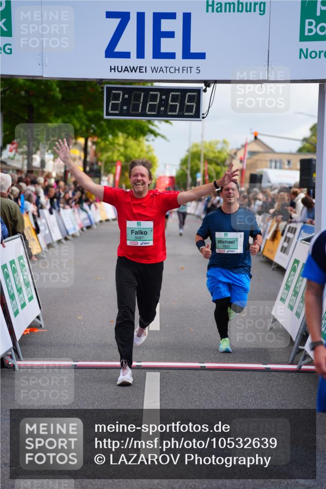20.09.2026 - PSD Bank Halbmarathon LAZAROV Photography http://msf.ph/oto/10532639 20.09.2026 12:12:55 Ziel 1170, 1171, 1963, 2428, 3443, 3587, 4384 meine-sportfotos.de
