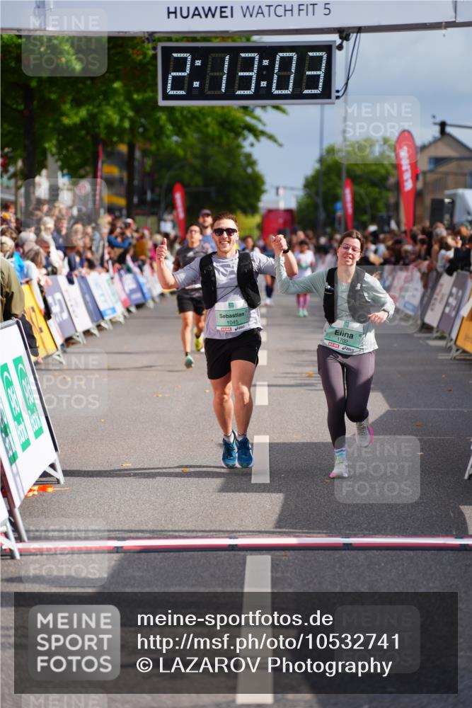 20.09.2026 - PSD Bank Halbmarathon LAZAROV Photography http://msf.ph/oto/10532741 20.09.2026 12:13:03 Ziel 1030, 1045, 1702, 1963, 3587 meine-sportfotos.de
