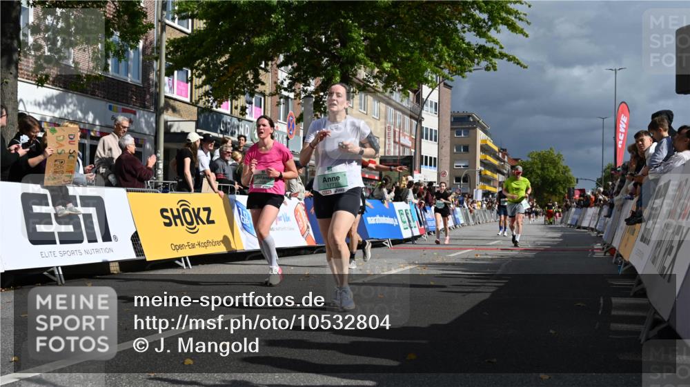 20.09.2026 - PSD Bank Halbmarathon J. Mangold http://msf.ph/oto/10532804 20.09.2026 12:19:44 Ziel 1323, 1777, 2436, 2549, 2787, 3180, 3688, 4626, 4754 meine-sportfotos.de