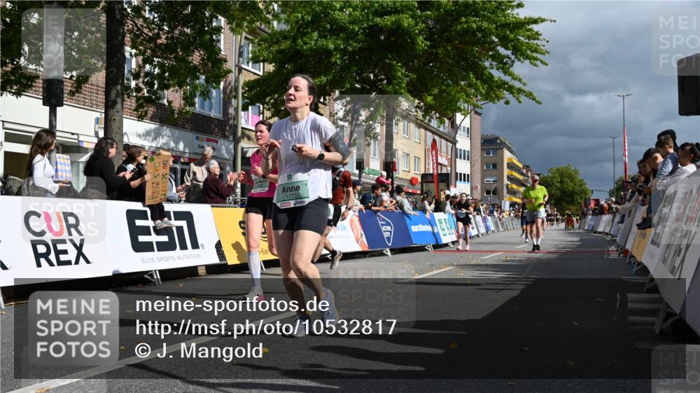 20.09.2026 - PSD Bank Halbmarathon J. Mangold http://msf.ph/oto/10532817 20.09.2026 12:19:44 Ziel 1323, 1777, 2436, 2549, 2787, 3180, 3688, 4626, 4754 meine-sportfotos.de