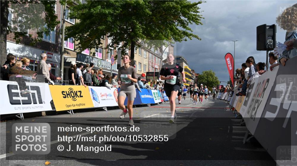 20.09.2026 - PSD Bank Halbmarathon J. Mangold http://msf.ph/oto/10532855 20.09.2026 12:19:58 Ziel 1021, 1261, 1323, 1892, 2737, 2933, 3085, 3429, 3735, 4085, 4689 meine-sportfotos.de