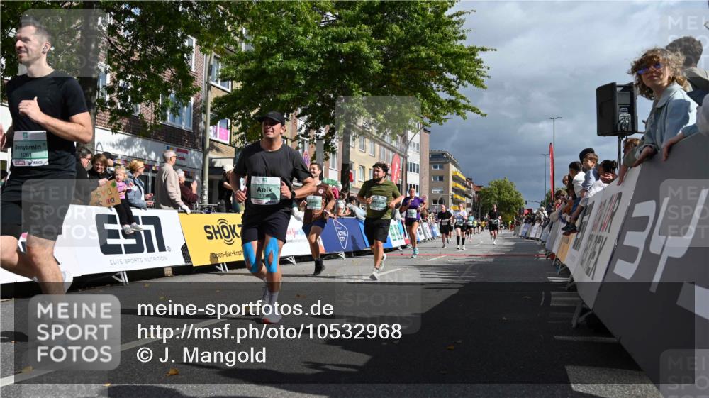 20.09.2026 - PSD Bank Halbmarathon J. Mangold http://msf.ph/oto/10532968 20.09.2026 12:20:08 Ziel 1021, 1261, 1628, 1755, 1892, 2351, 2737, 2933, 3085, 3097, 4085, 4228, 4237, 4270, 4632, 4689 meine-sportfotos.de