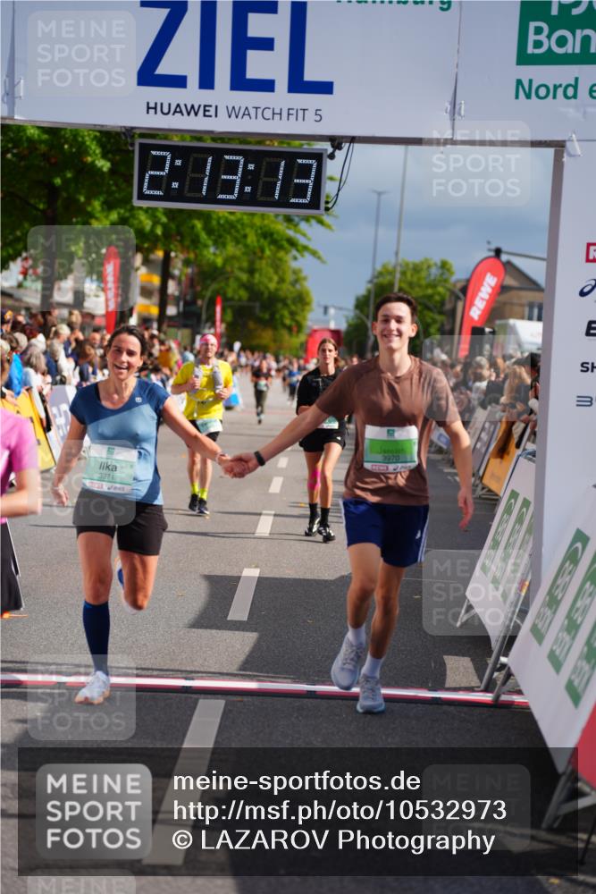 20.09.2026 - PSD Bank Halbmarathon LAZAROV Photography http://msf.ph/oto/10532973 20.09.2026 12:13:13 Ziel 1030, 1125, 1322, 1341, 2521, 3970, 3971, 4466, 4668 meine-sportfotos.de