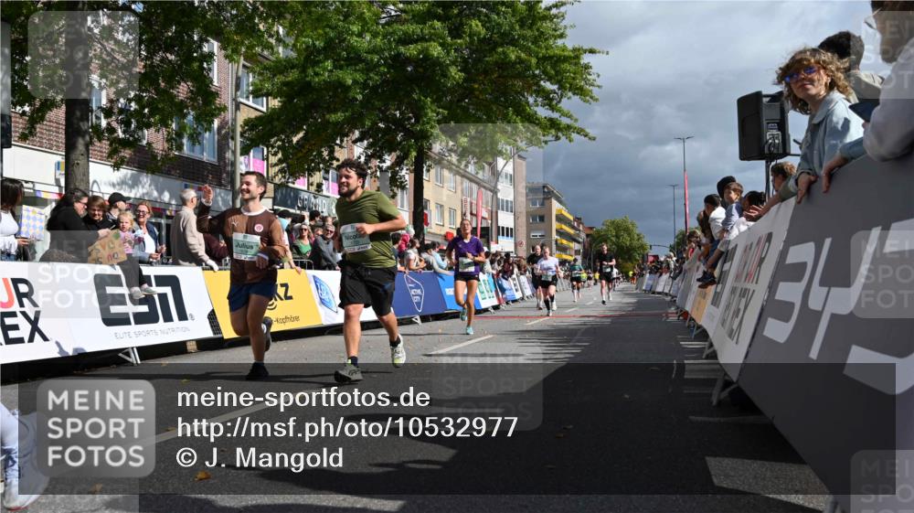 20.09.2026 - PSD Bank Halbmarathon J. Mangold http://msf.ph/oto/10532977 20.09.2026 12:20:09 Ziel 1021, 1261, 1628, 1755, 2351, 2933, 3085, 3097, 4085, 4228, 4237, 4270, 4632, 4689 meine-sportfotos.de