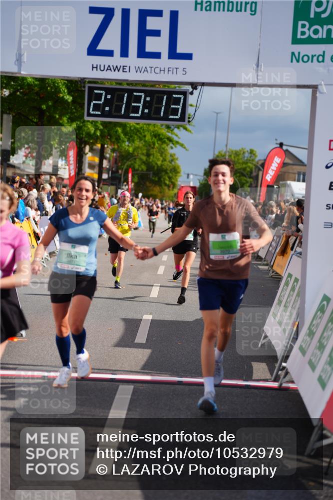 20.09.2026 - PSD Bank Halbmarathon LAZAROV Photography http://msf.ph/oto/10532979 20.09.2026 12:13:13 Ziel 1030, 1125, 1322, 1341, 2521, 3970, 3971, 4466, 4668 meine-sportfotos.de