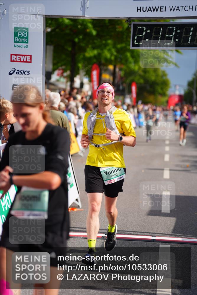 20.09.2026 - PSD Bank Halbmarathon LAZAROV Photography http://msf.ph/oto/10533006 20.09.2026 12:13:17 Ziel 1125, 1322, 1341, 2521, 3970, 3971, 4668 meine-sportfotos.de