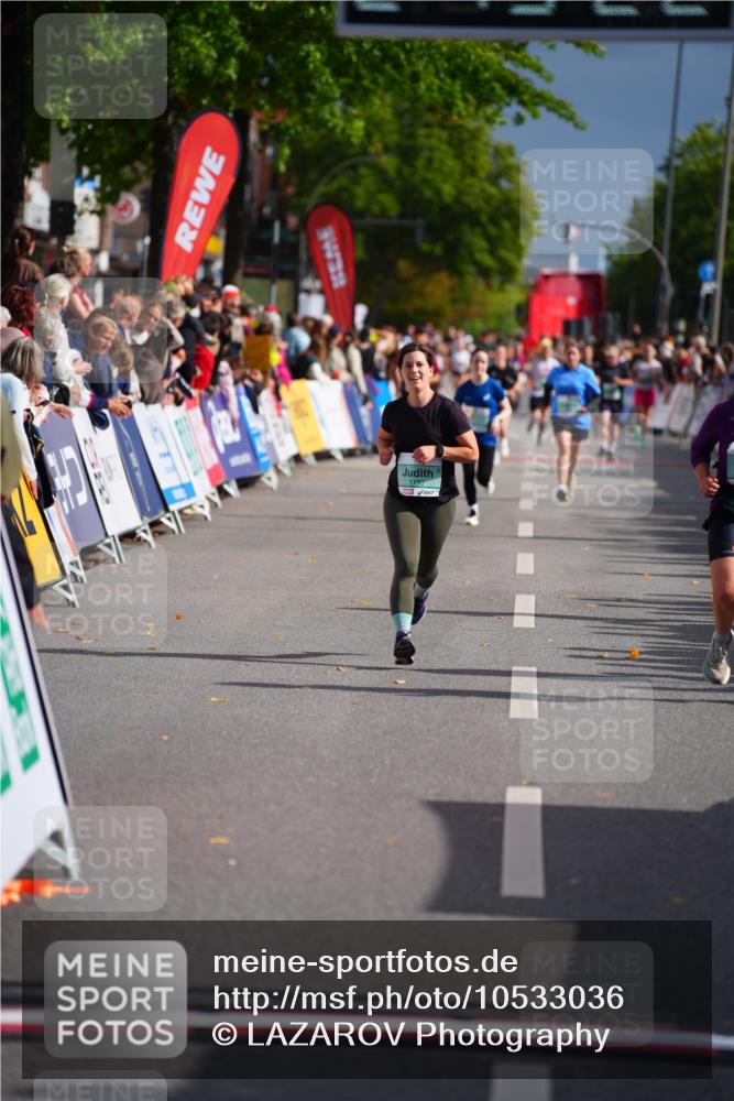 20.09.2026 - PSD Bank Halbmarathon LAZAROV Photography http://msf.ph/oto/10533036 20.09.2026 12:13:21 Ziel 1190, 1322, 2521, 3503, 3970, 3971 meine-sportfotos.de